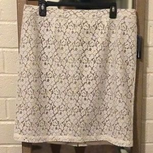 Apt. 9 White and Tan Lace Pencil Skirt